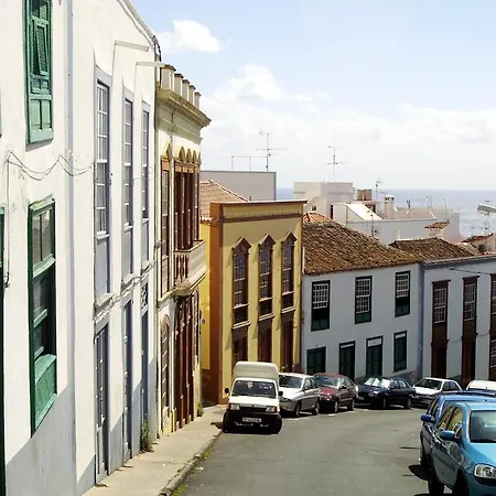 San Sebastián: Yaiza Santa Cruz de la Palma (Isla de la Palma)